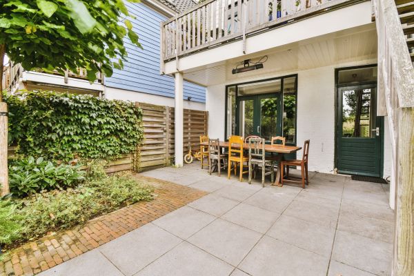 Backyard Slab Installation in Bellingham